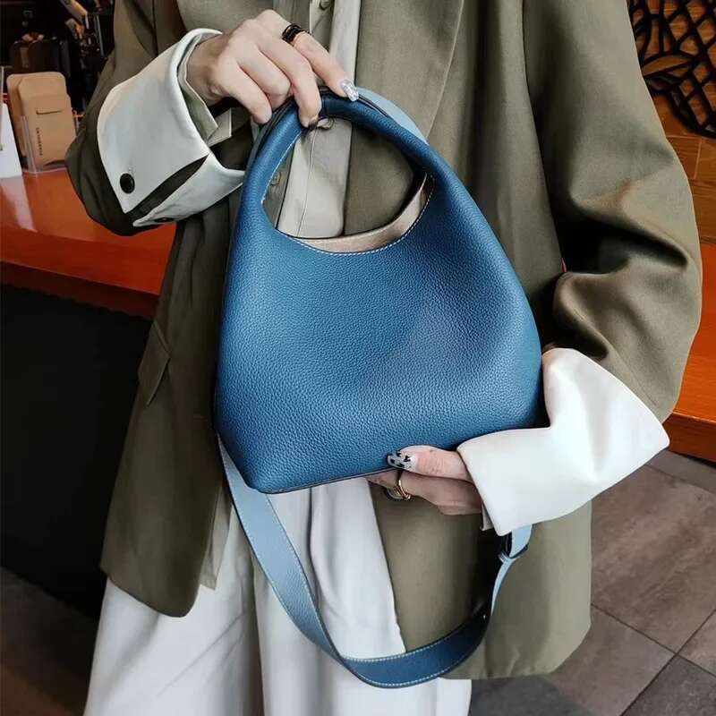 Women's Bucket Soft Genuine Leather High Temperament One Shoulder Crossbody Bag Double-Sided Design Fashion Handbag