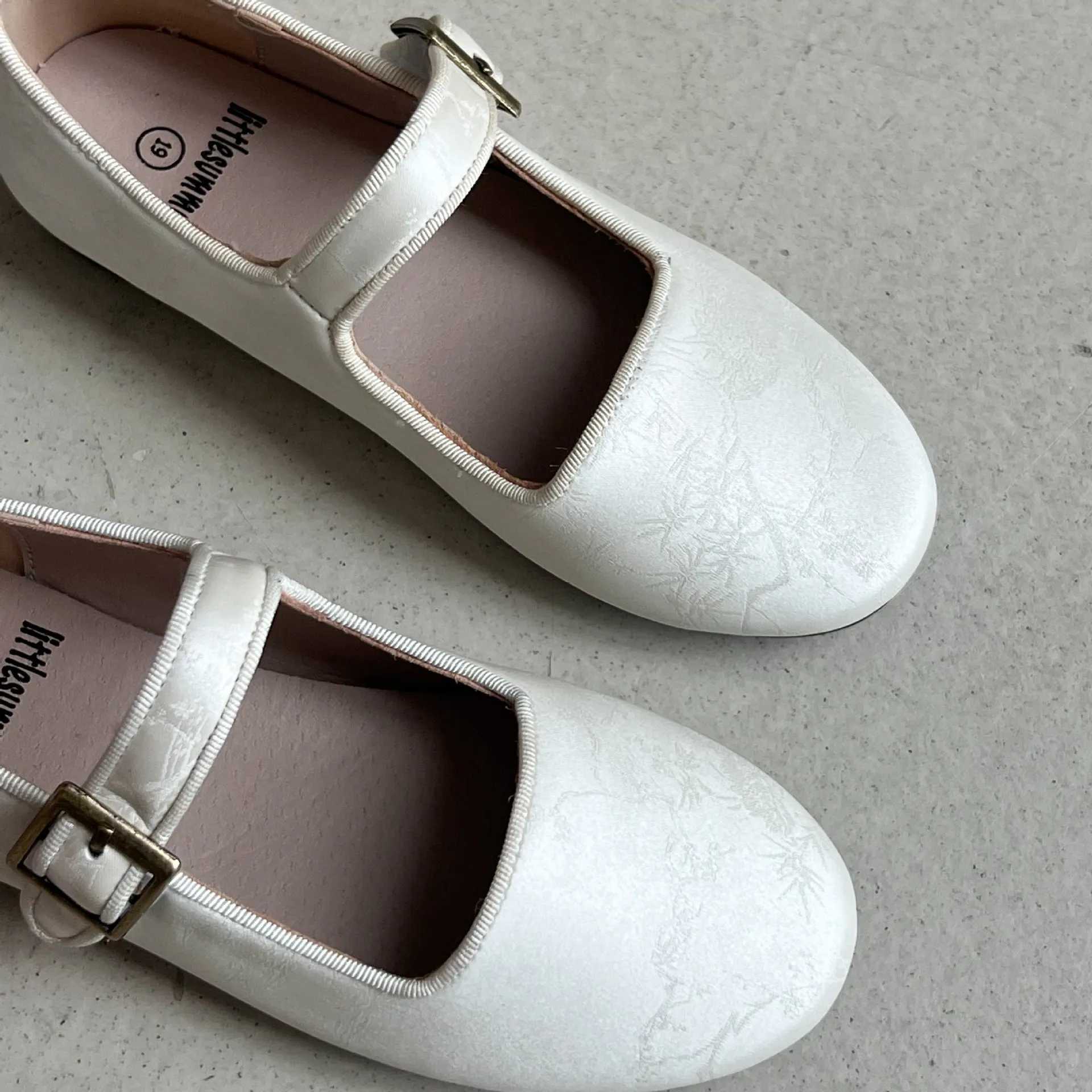 Chinoiserie Girls Flats Shoes Exquisite Embroidery Fashion Mary Jane Childrens Casual Shoes Kids Shoes for CheongsamT250306