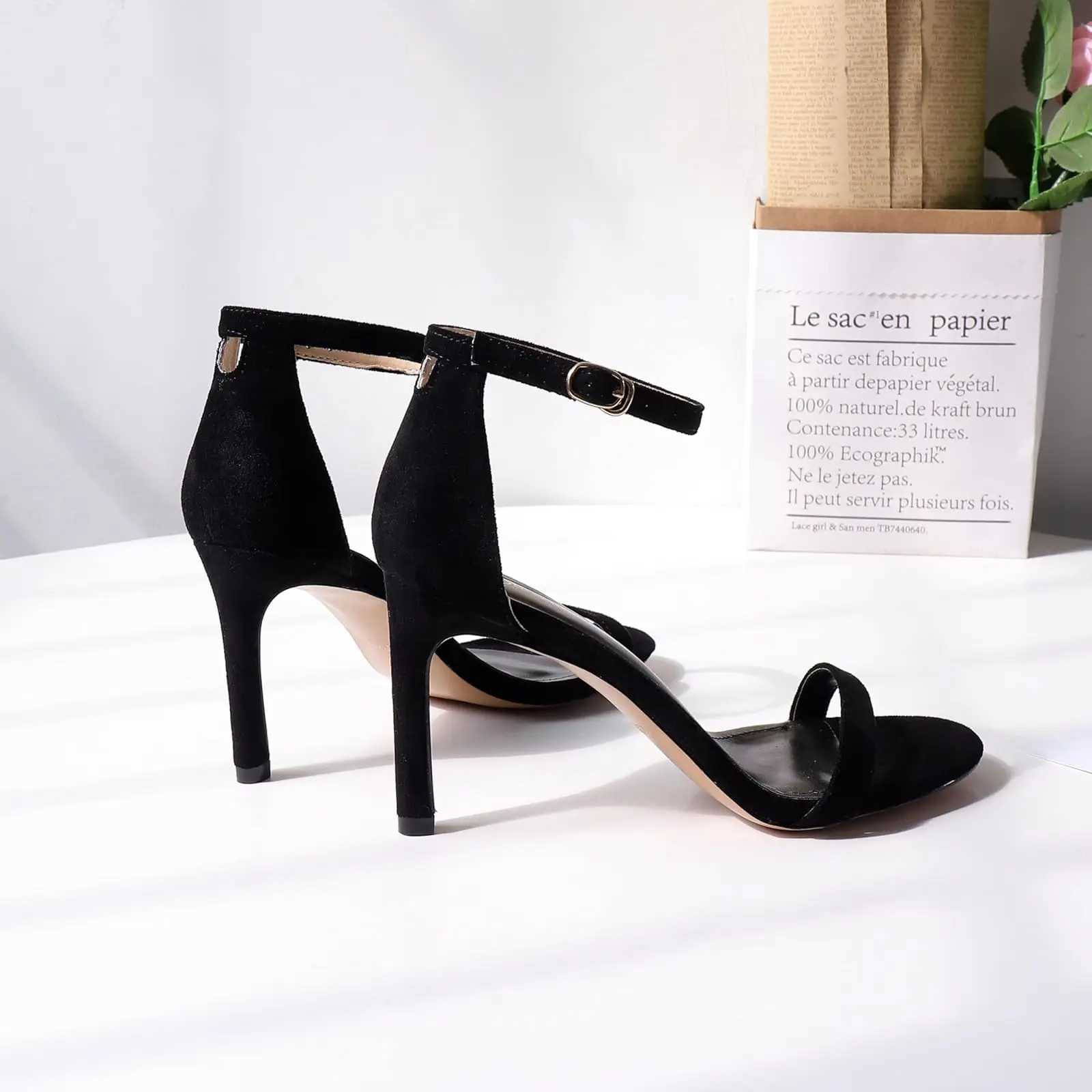 Wens black high h strappy design stiletto rope accents. Ankle strap size 7.5 Y250306