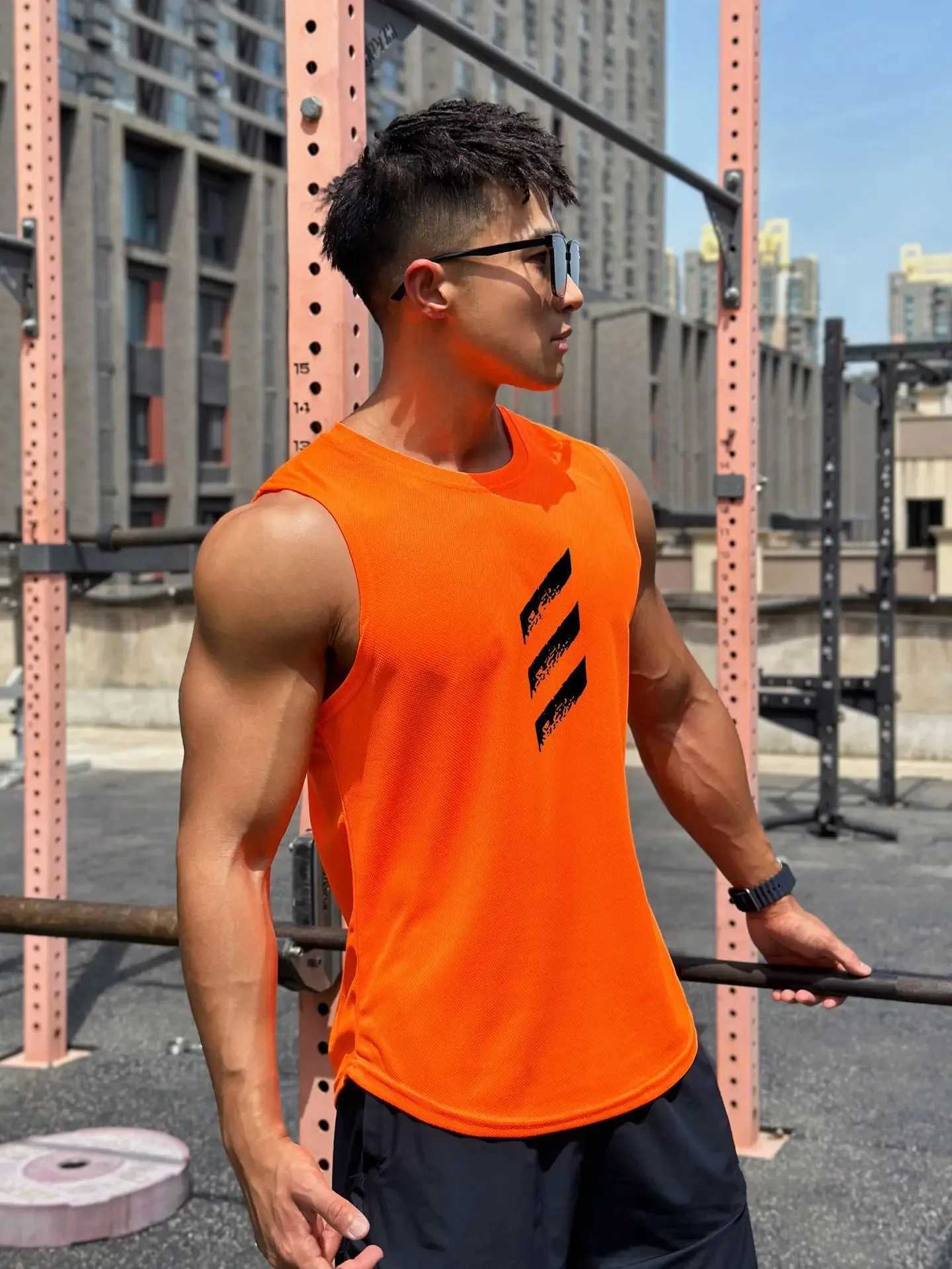 Summer Sports Undershirt Mens Sleeveless T-shirt Fast Dry Breathable Loose Undershirt Basketball Running Training FitnessT250318