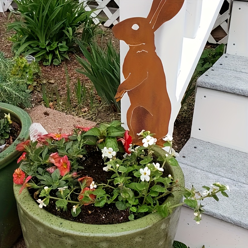 1 Piece Rustic Metal Rabbit Statue Vintage Rust Art Decorative Metal Rabbit Garden Stake Outdoor Patio Art Farmhouse Decorative Garden Ground Plugs Pe