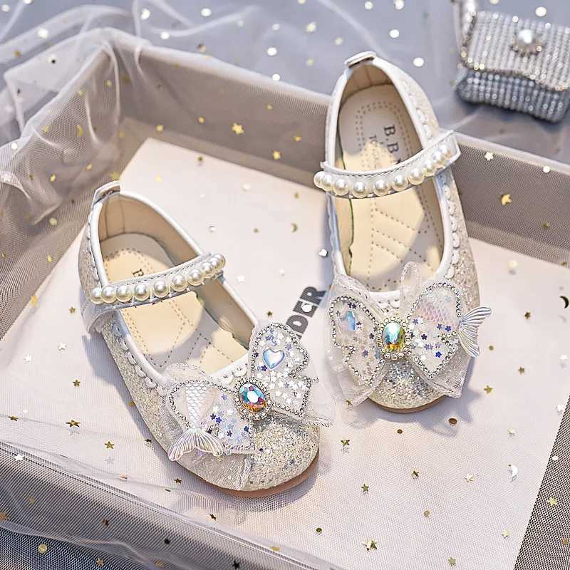 2024 Girls Princess Leather Shoes Elegant Luxury Childrens Flats Fashion Rhinestone Pearl Kids Ballet Wedding Mary Jane ShoesT250306
