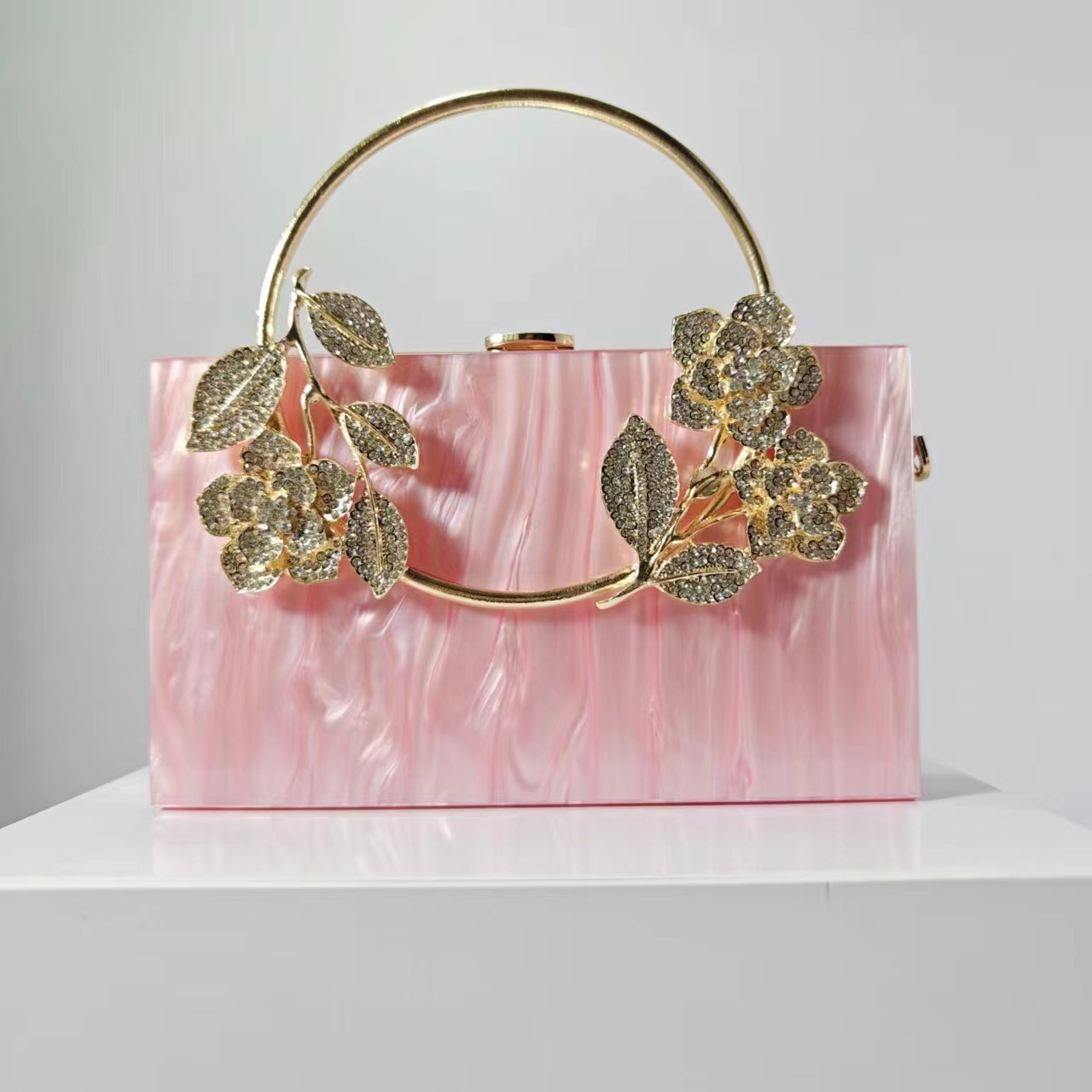 Ladies' New Flower Dinner Bag, One Shoulder Diagonal Cross , Chain Bag Vintage lucite evening bag