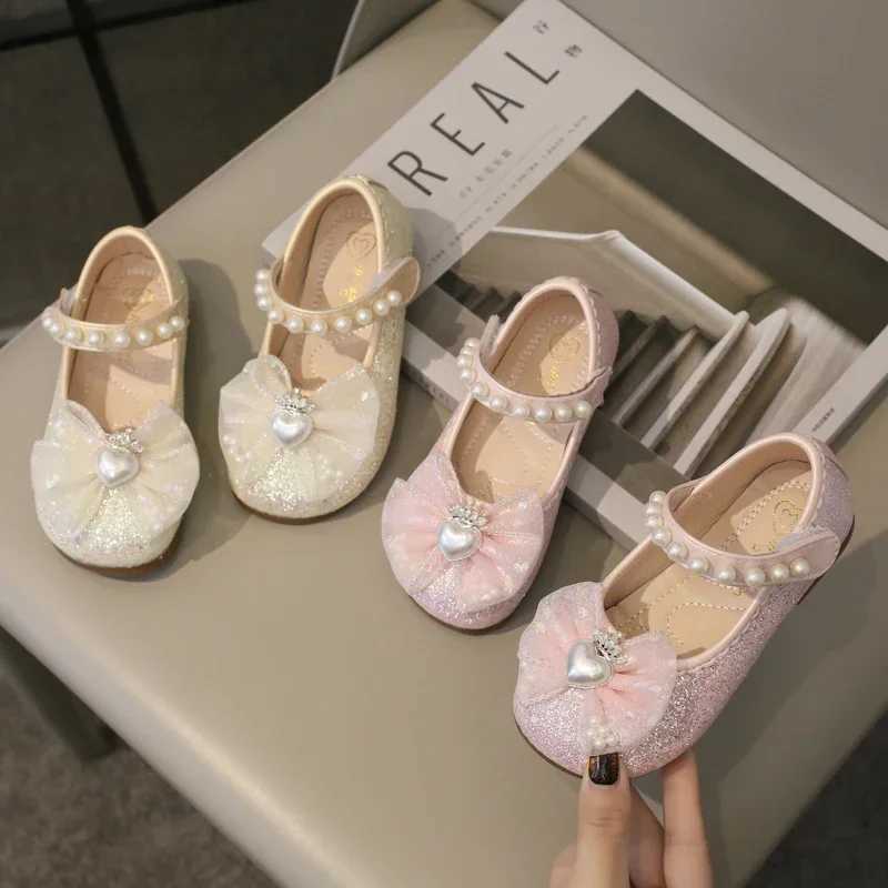 Spring Sweet Girl Princess Shoes Elegant Lace Bowknot Childrens Leather Shoes Fashion Sequins Love Crown Kids Mary Jane ShoesT250306