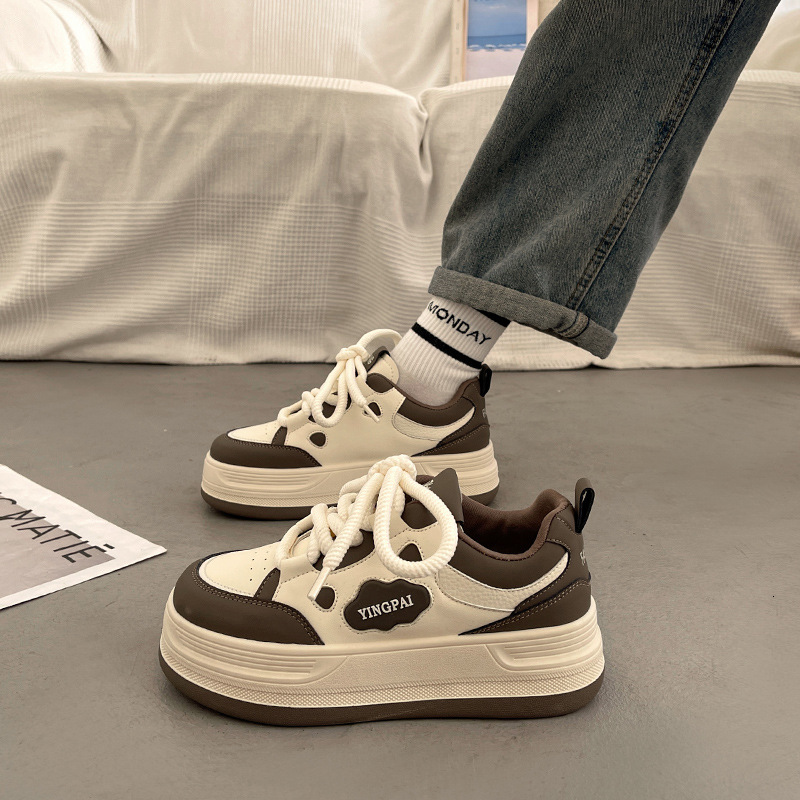 Designer Popular niche thick soled board shoes for women, versatile in spring and autumn, super popular white shoes, 2025 new Korean casual sports sho
