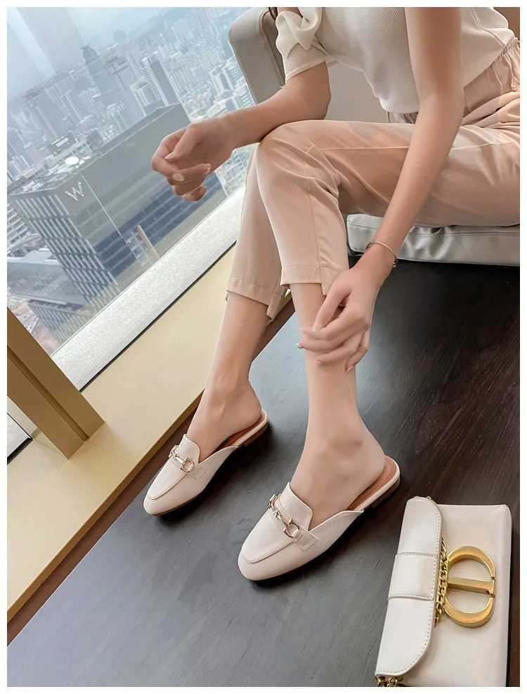 2024 Elegant Summer Wen Designer Round Toe Metal Lady Slippers Sweet Black Womens Beach Outside Shoes Big Size Y250306
