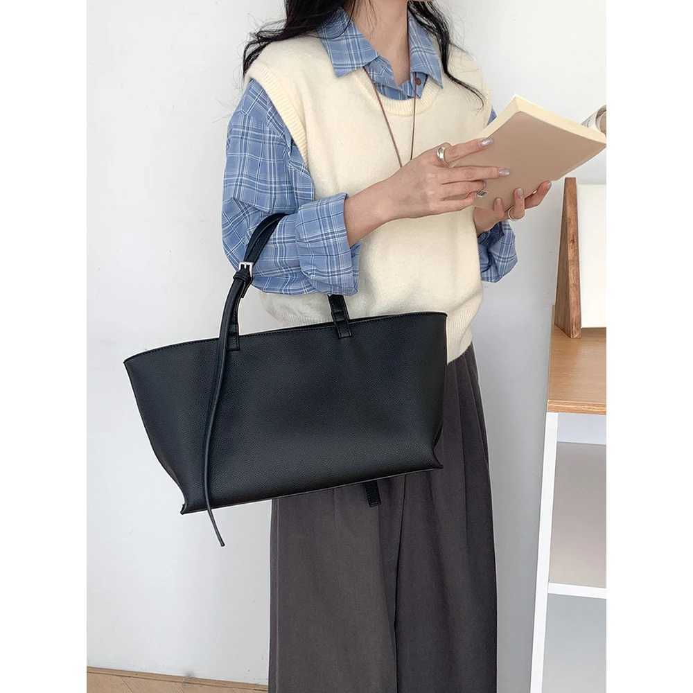 Premium Texture Large Capacity Tote Bag Wen Korean Style Cmuting Shoder Bags Soft Leather Lady Hand-held Totes Pack Y250305
