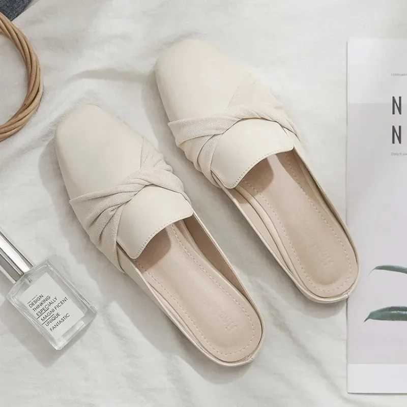 2023 Luxury Wan Knife Summer Close Toe Win Slippers Bowtie Lazy Slides Flat Heel Girl Slippers Korean Outdoor Flip Flops Y250306