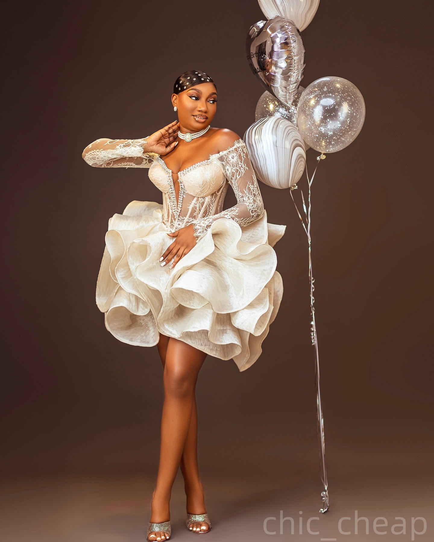Chic Ivory Ball Gown Cocktail Dress Crystals Lace Tiers Sweetheart Short Mini Graduation Homecoming Dresses For Special Occasions Sweetheart Gowns