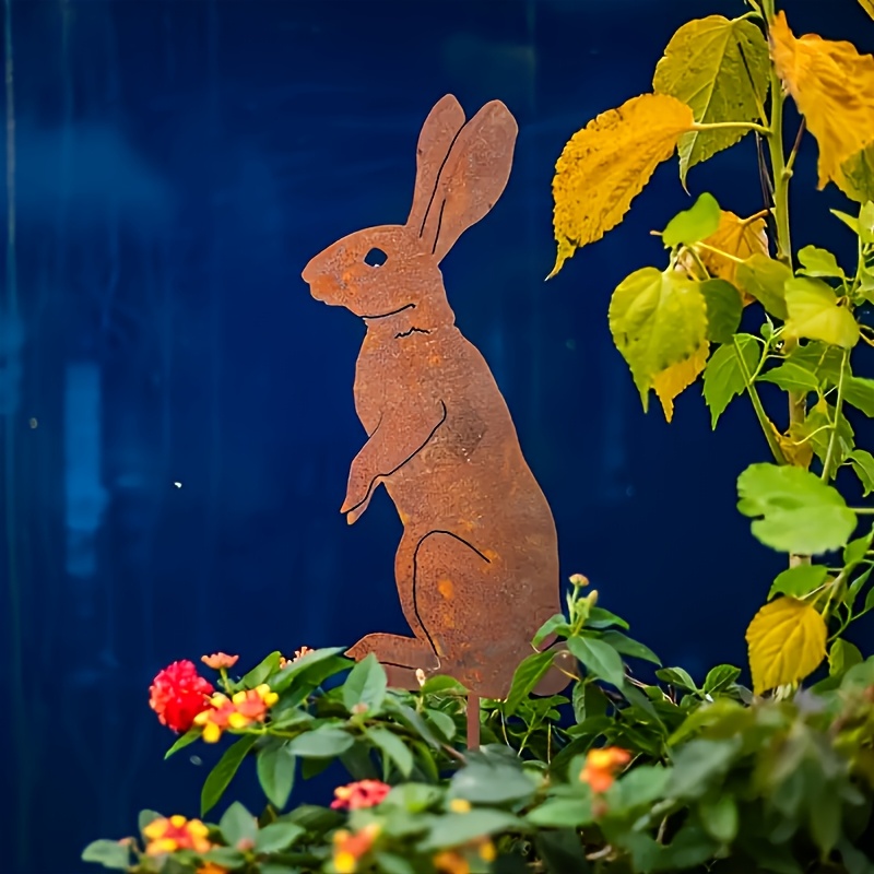 1 Piece Rustic Metal Rabbit Statue Vintage Rust Art Decorative Metal Rabbit Garden Stake Outdoor Patio Art Farmhouse Decorative Garden Ground Plugs Pe