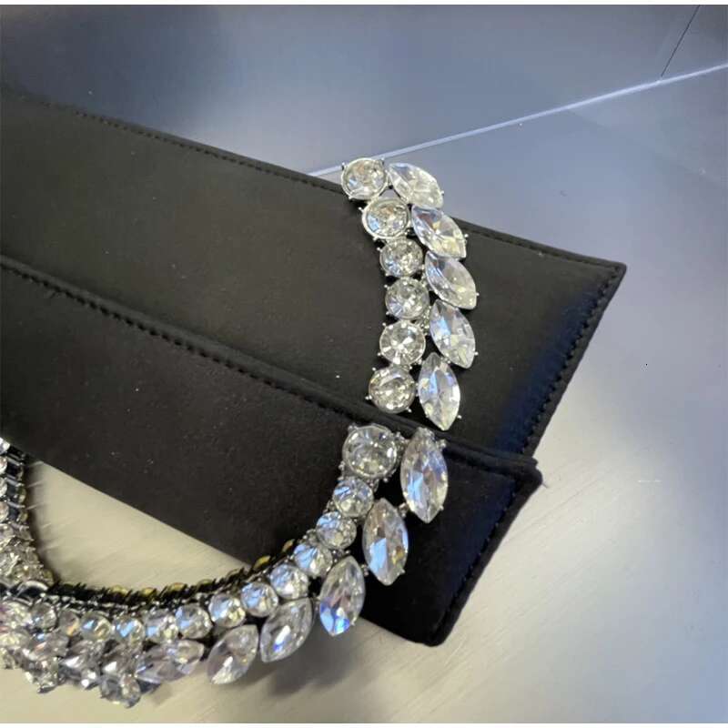 Shiny New Exquisite Handbag Fashion High-end Brand Designer Dia Chain Veet Banquet Pearlescent Shoulder Bag