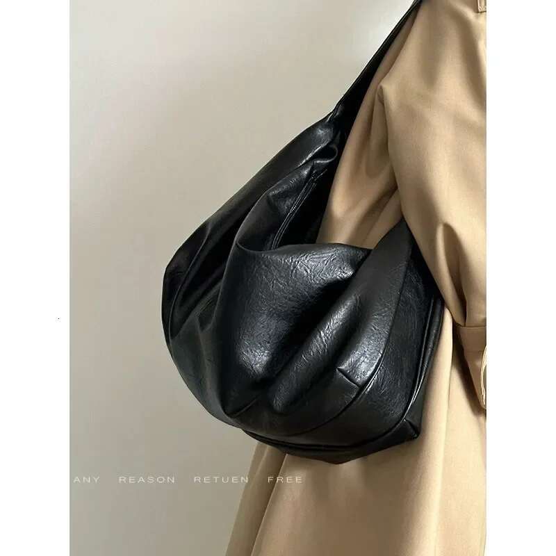 Soft Leather Large-capacity Black Dumpg Women's Retro High-end Casual One-shoulder Crossbody Tote Bag 2024 Autumn New