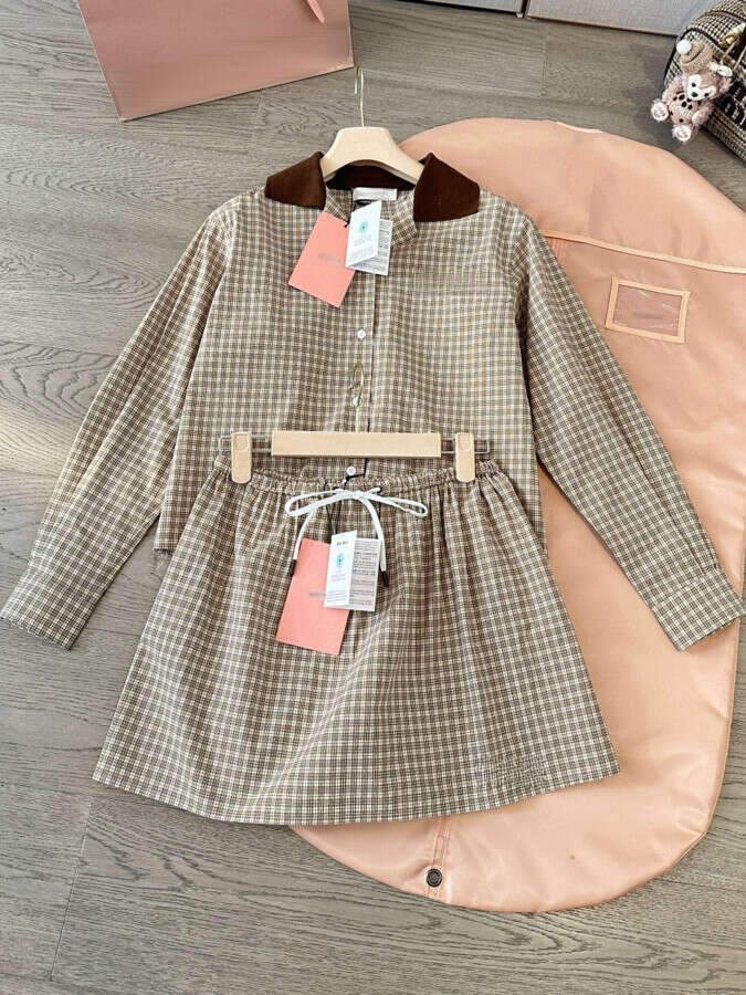 Spring And Summer New Contrasting Plaid Lapel Letter Embroidery Long Sleeved Shirt With Elastic Waist Half Skirt Set For Girls' Style
