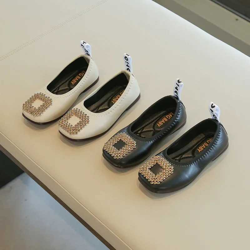 Size 21-35 Girls Loafers Soft Flexible Flat Shoes Children Slip-on Shoes Rhinestone Metal Charm Kids Princess Shoes For GirlT250306