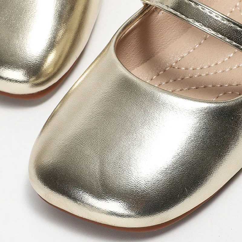 Girl Kids Leather Shoes Spring Autumn Fashion Square Toe Princess Dance Shoes Gold Silver Soft Sole Children Girls Shoes CSH1569T250306