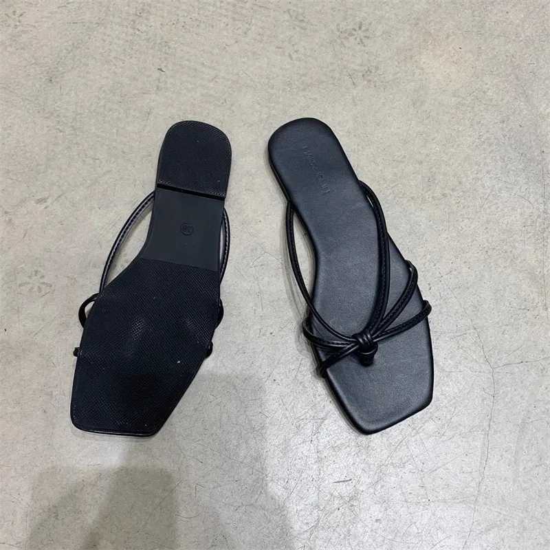 2024 Summer Designer Wen Slippers Women Casa Clip Toe Sandals Ladies Cfortable Beach Vai Slides Shoes Y250306