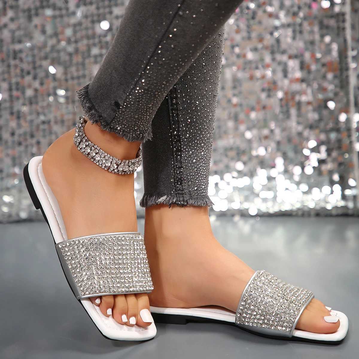 Womens Slippers Trend Bling Crystal Slippers Womens Flat Heel Shiny Glitter Slides Womens Summer Fi Rhine Sandals Y250306