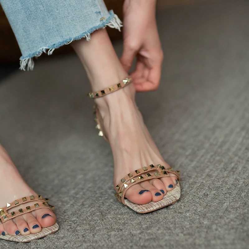 Summer Fi Mid heart Sandals for Wen 2024 New Versatile Stiletto High Buckle E-strap Wens Sandals Y250306