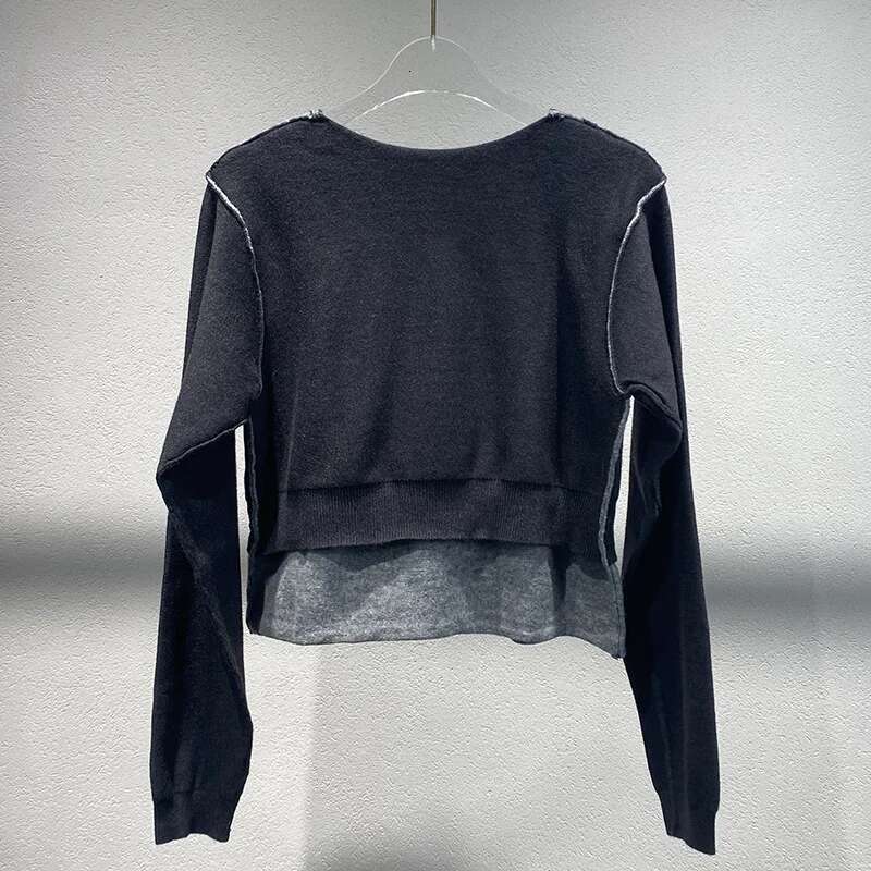 Women's 2024 Autumn And Winter New Design Fake Two-Piece Knitted Double-Layer Short Round Neck Top