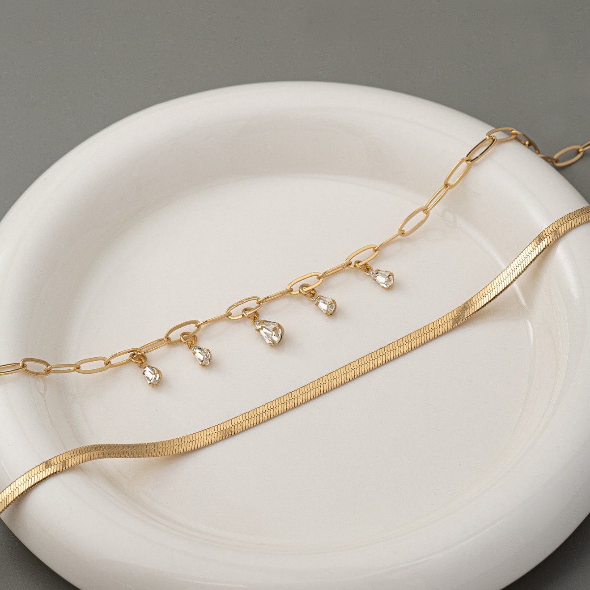 Fashion Fashion Choker Multi-layer Snake Bone Chain With All Senior Sense Diamond Necklace for Women