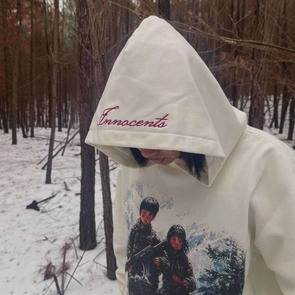 Loose versatile American style printed hooded sweatshirt for little boys and girls with a casual design sense