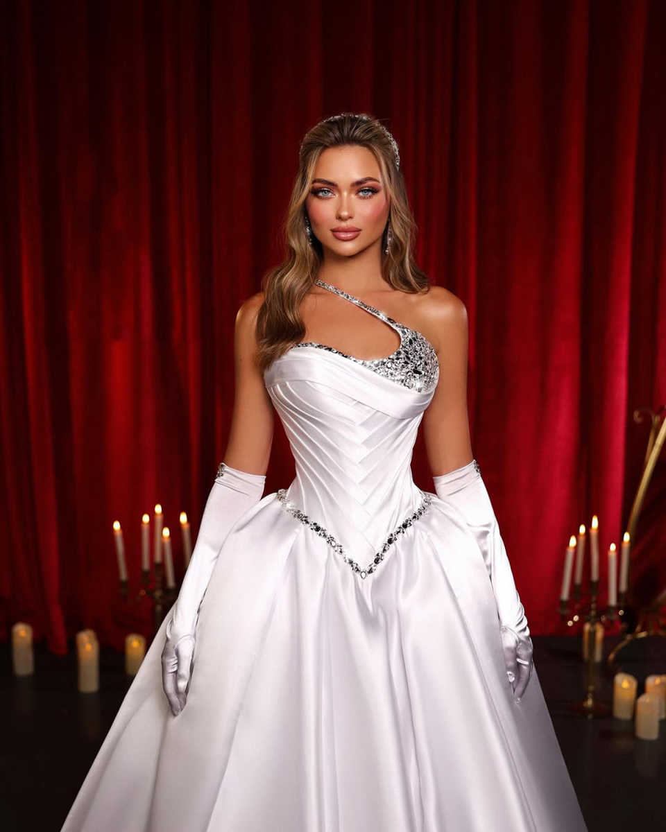 Vintage A e Women Wedding One Shoulder Sleeveless Bridal Gowns Ruffles Crystal Sweep Train Dress Custom Made