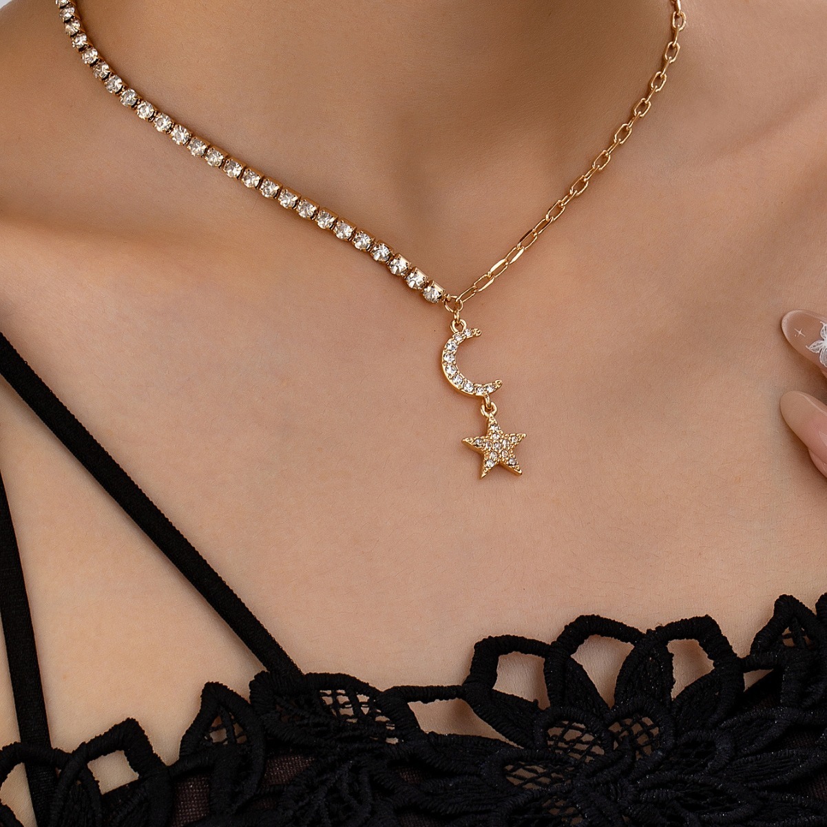 Moon Star Pendant Semi-diamond Necklace Female Niche Design Sense Jewelry