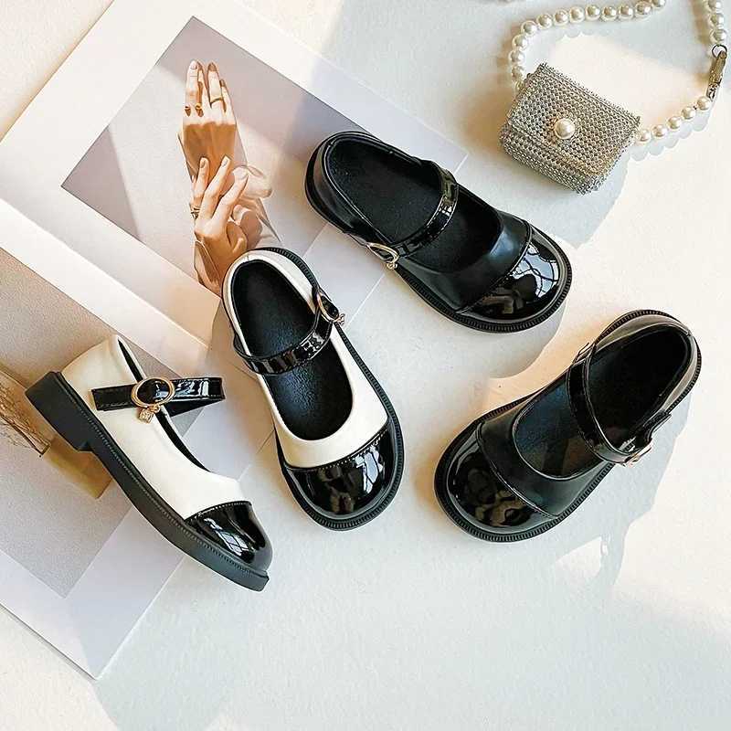 Children Leather Shoes Fashion Patent Leather Girls Flat Shoes Black White Vintage School 23-36 Toddler Kids Princess ShoesT250306