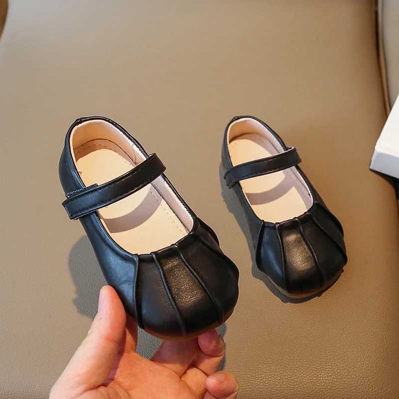 Girls Leather Shoes Spring Autumn New Fashion Lace Pleated Little Fashionable Shallow Mouth Single Flats Baby Casual LoaferT250306