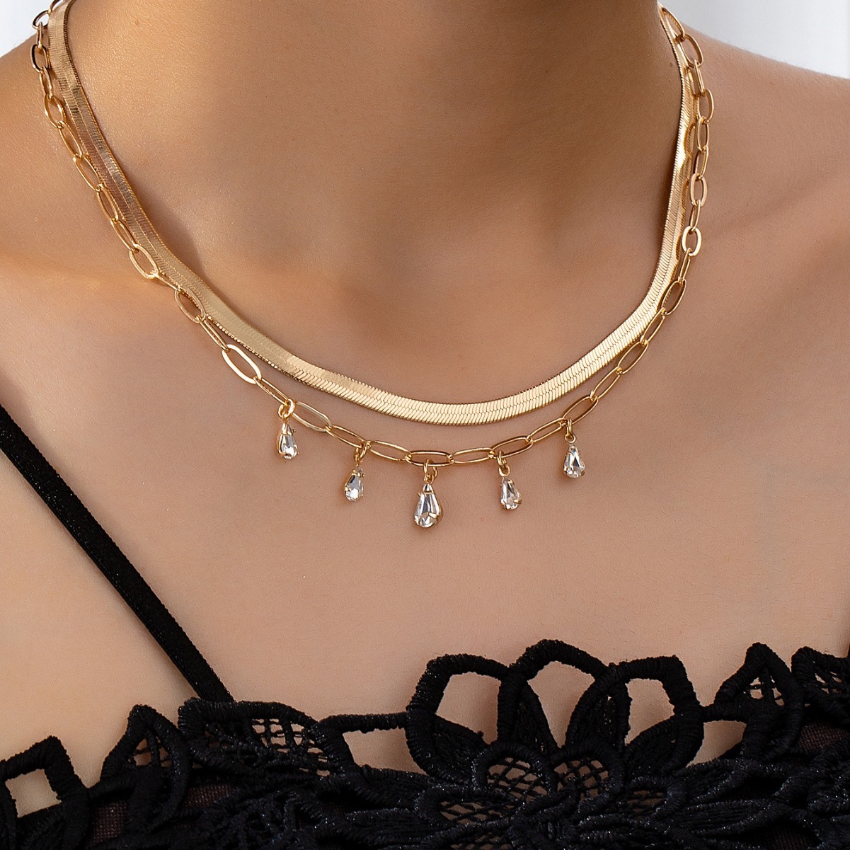 Fashion Fashion Choker Multi-layer Snake Bone Chain With All Senior Sense Diamond Necklace for Women