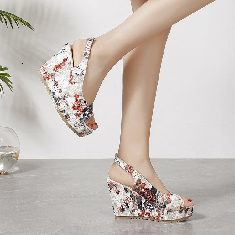Large print fish mouth thick soled wedge heel with buckle sandals for summer beach exposed toe women in 2025 #ddmykukumalu