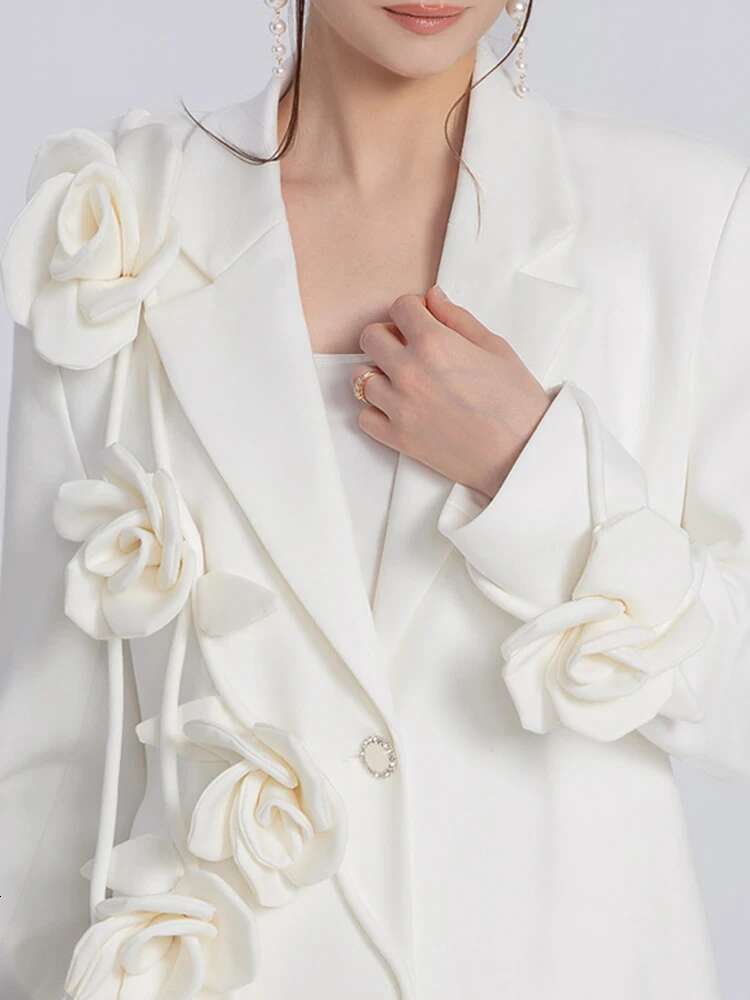 SHENGPALAE Three-D Wer Spliced Blazers For Women Niche Design Solid Color Versatile Suit Jacket Spring 2024 New Trendy 5R8937