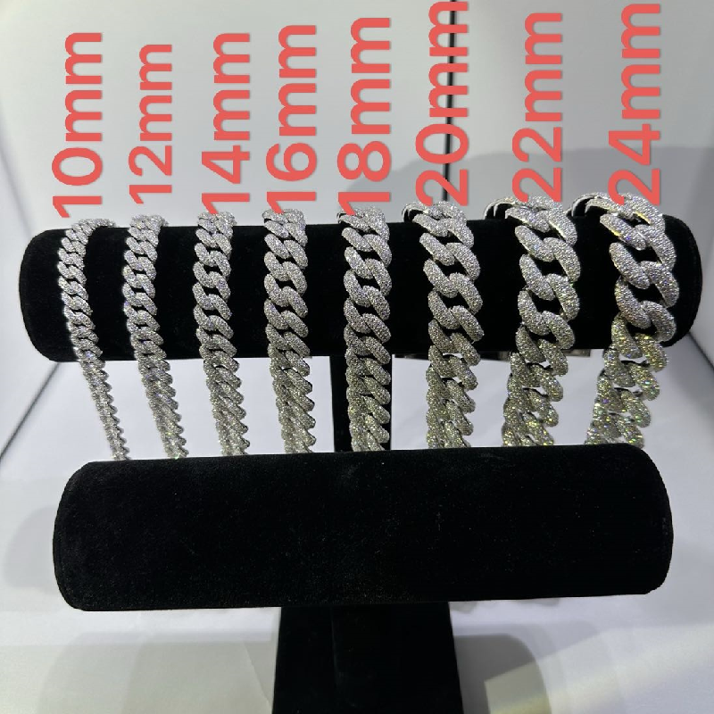 24MM Moissanite Cuban chain DESIGNERS Pendant vvs3 Iced Top quality Fashion first choice Free delivery