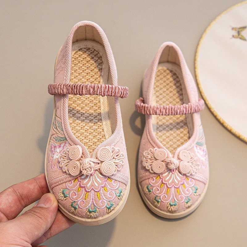 3-18y Girls Embroider Shoes Spring Autumn Children Flats Kids Old Beijing Cloth Shoes Casual Toddler Soft Chinese Style LoafersT250306