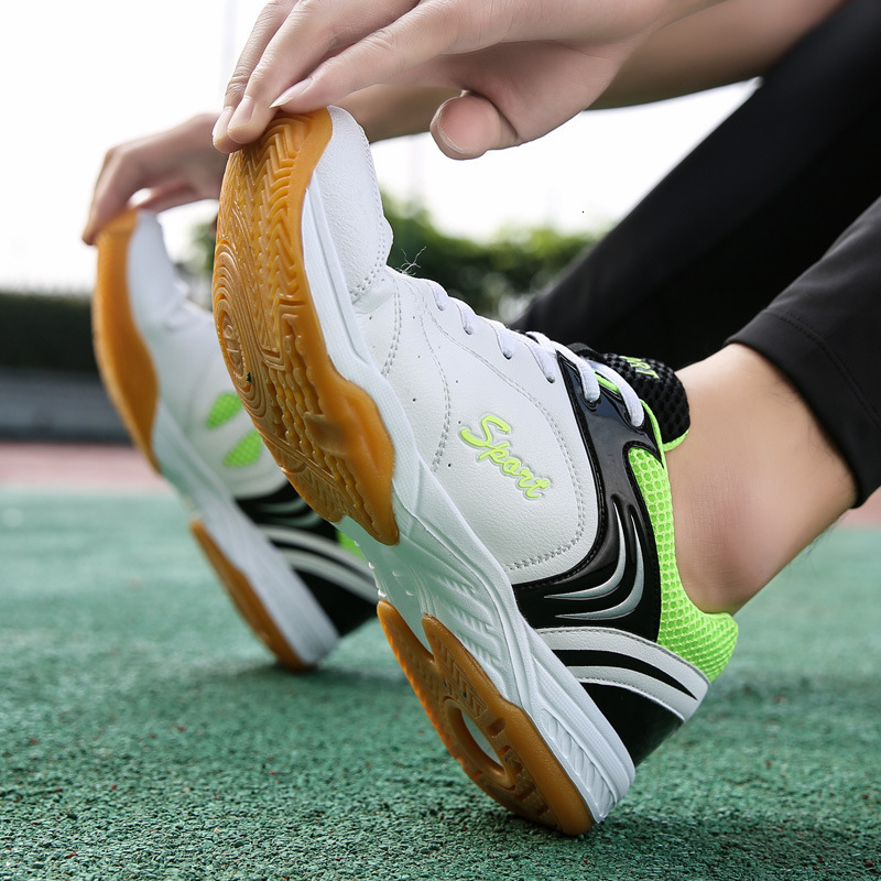 2025 designer Cross border foreign trade plus size outdoor badminton shoes for men, casual sports shoes for women, lightweight and versatile running s