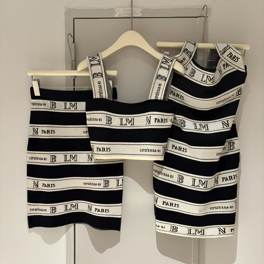 Womens Designer Knitted Dress Set Slim Fit Dress Black White Stripe Waistcoat Letter Vest Skirt Pleated Skirt Outfit Elegant Casual Basic Woman Knits Clothes Sets