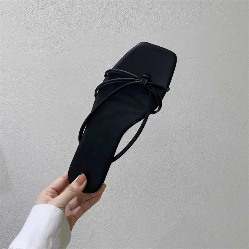 2024 Summer Designer Wen Slippers Women Casa Clip Toe Sandals Ladies Cfortable Beach Vai Slides Shoes Y250306