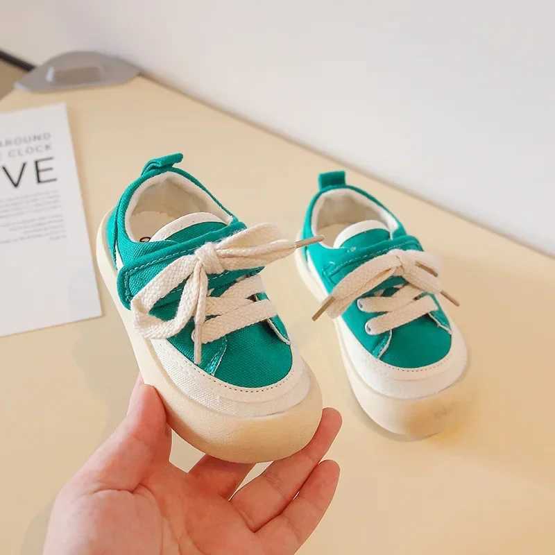 Kids Casual Shoes for Boys Girls Canvas Shoes Fashion Versatile 2024 Brand New Children Sports Shoes Toes Capped First WalkersT250306