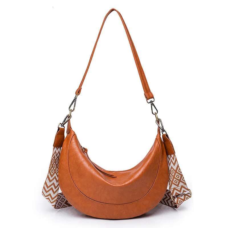 New Bag Small Crescent Women's Shoulder Lightweght Krean Version Explosive Ods Female Casual Daily Relaxtion Commuting Advanced