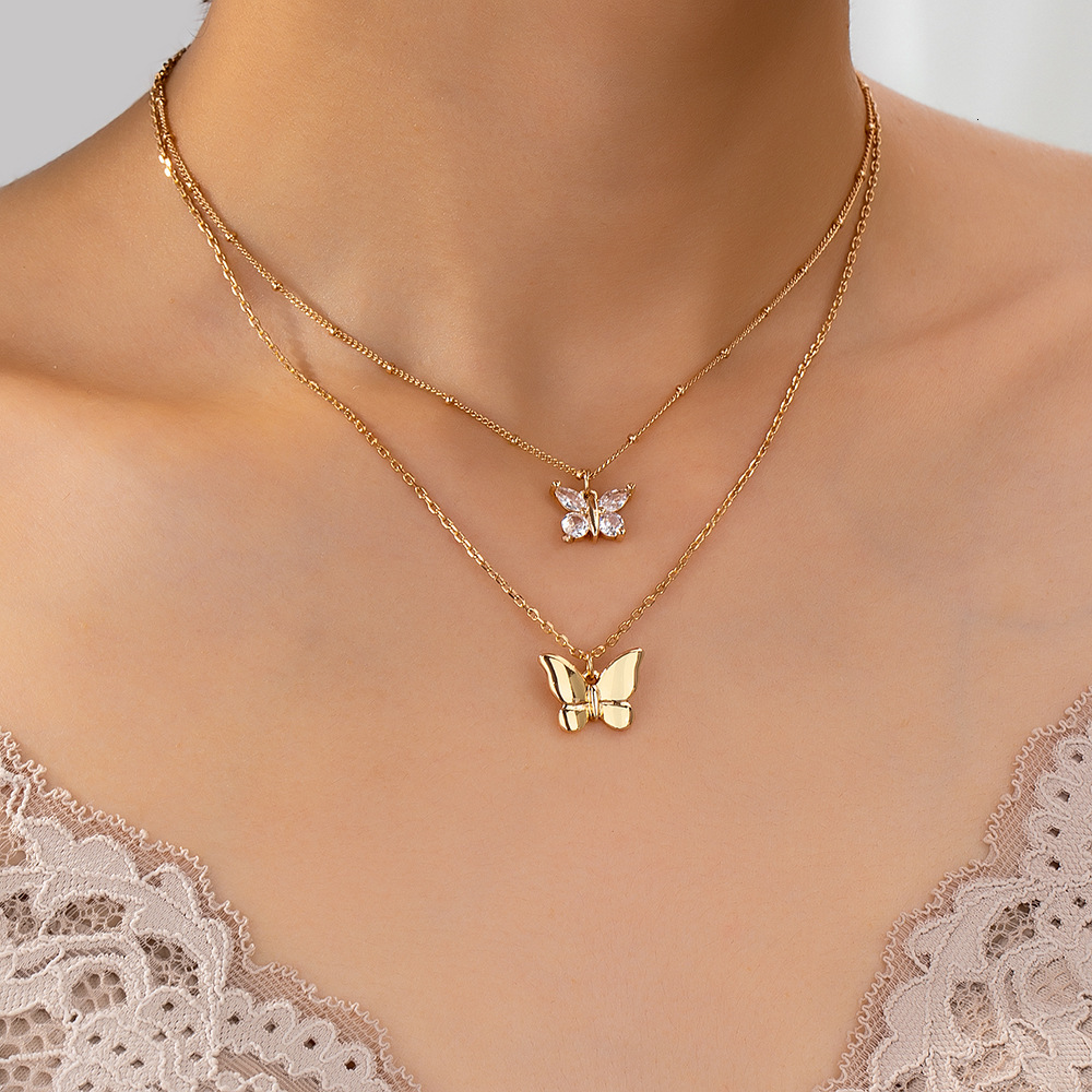 2025 New Fashion Butterfly Fringe Pendant Folding Necklace Small Design Metal Chain Light Luxury Collar for Women