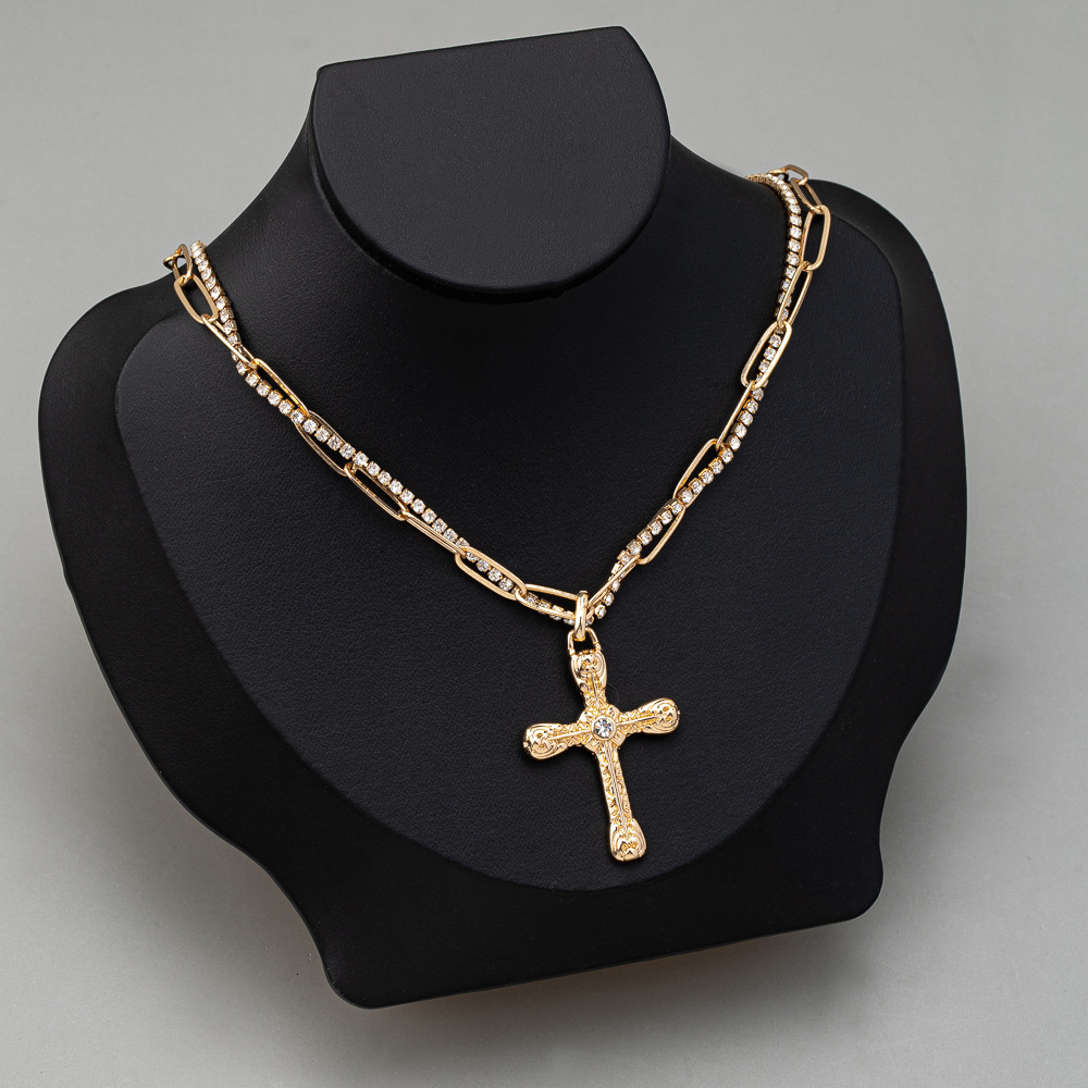Niche Design High Sense Cross Pendant Double Gemstone Stack Wear Collarbone Necklace Jewelry for Women