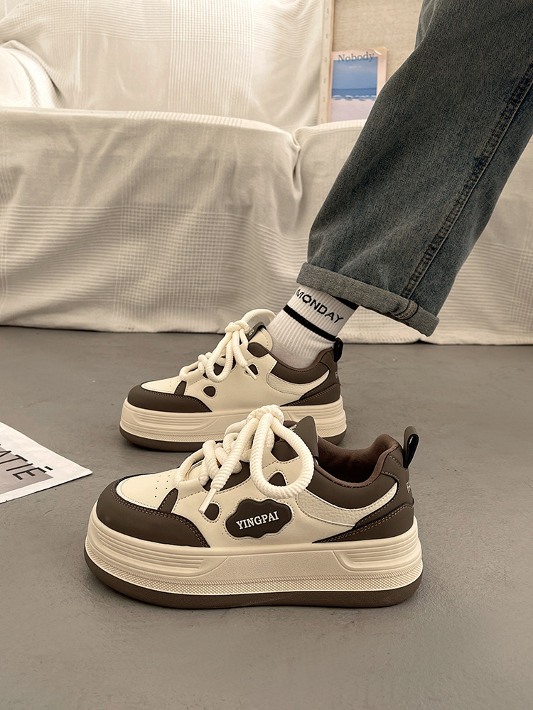 Designer Popular niche thick soled board shoes for women, versatile in spring and autumn, super popular white shoes, 2025 new Korean casual sports sho