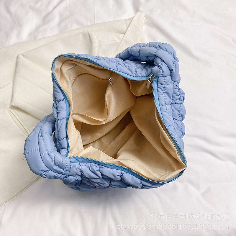 New Korean Fold Cloud Versatile Fashion One Shoulder Handheld Dumpling Large Capacity Down Cotton Underarm Women's Bag