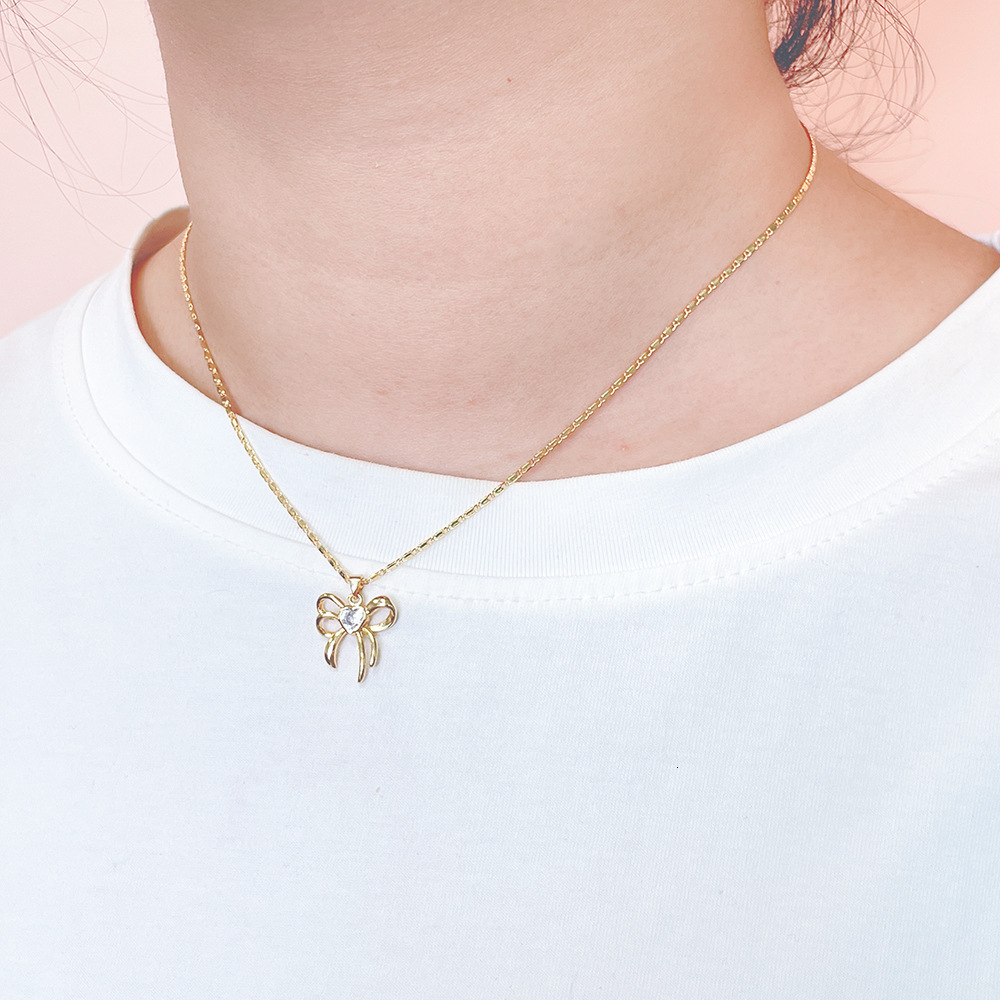 Butterfly Copper Inset Zircon Necklace Female Fashion Temperament Collarbone Chain Necklaces