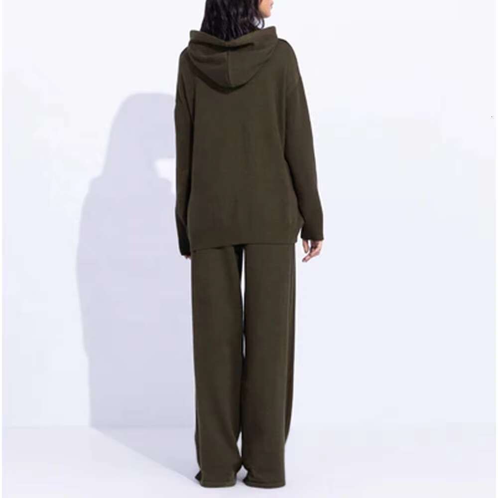 Cozy Full Sleeve Knitted Hodies Woman - Soft Cotton Fleece Sweatshirts With Hoods For Winter, Athleisure, & Casual Looks