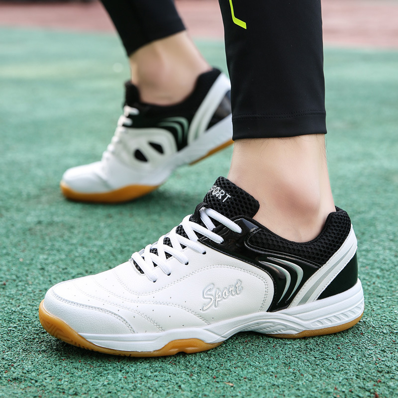 2025 designer Cross border foreign trade plus size outdoor badminton shoes for men, casual sports shoes for women, lightweight and versatile running s