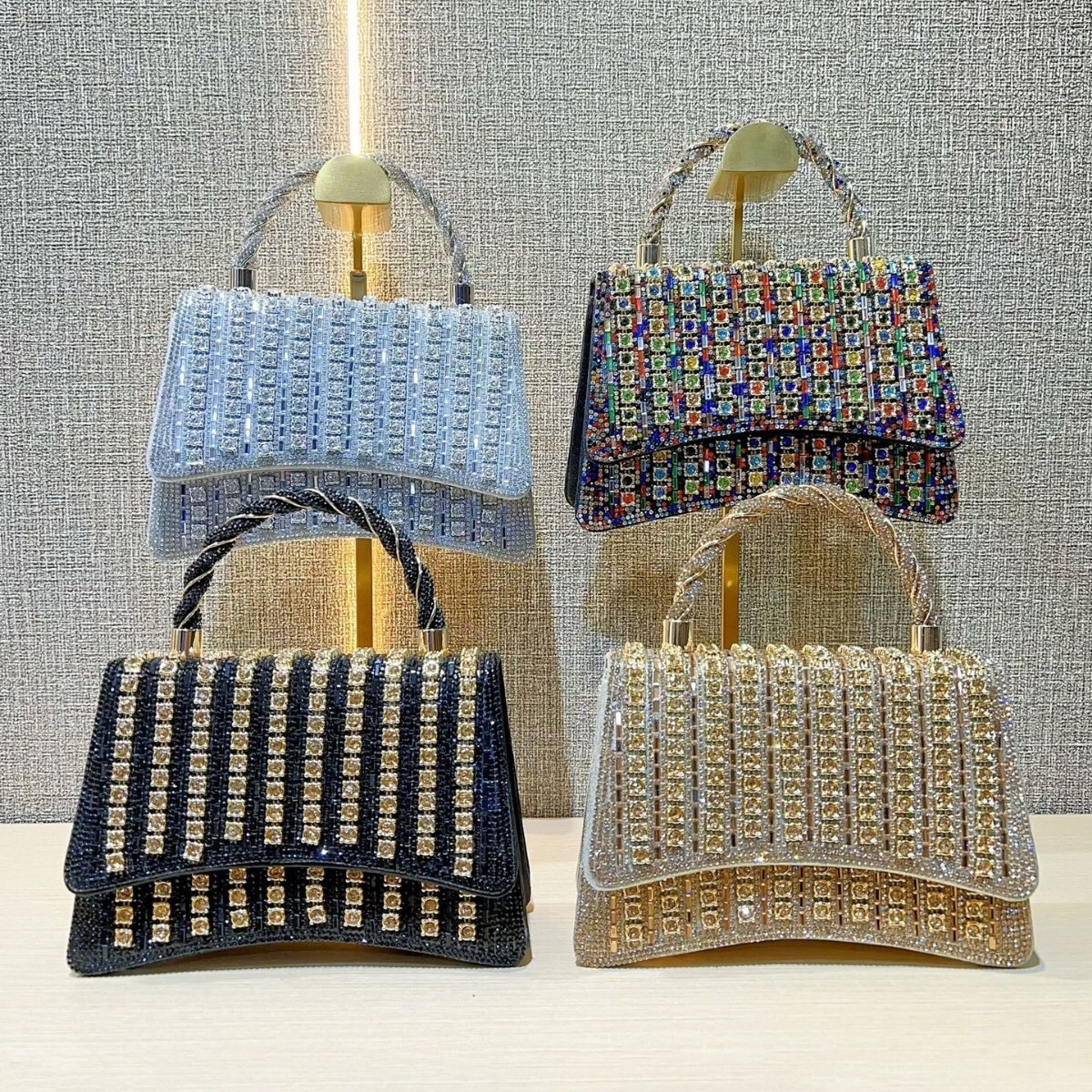 New Western Style Diamond Versatile Small Fragrant Banquet Bag High End Fashion Party Handbag