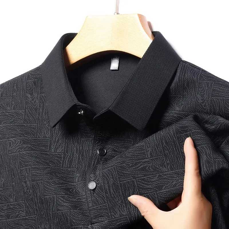 Luxury Mens Short Sleeve Polo Shirt Summer New Print T-shirt Korean Business Classic Simple Design for Casual Wear X250306