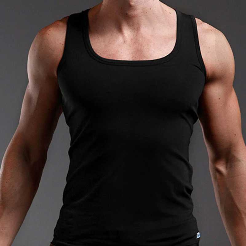 New Casual Bodybuilding Vest Summer Plus Size Men Clothing Tank Tops Black White Gray Singlets Sleeveless Fitness Men Vest TeesT250318