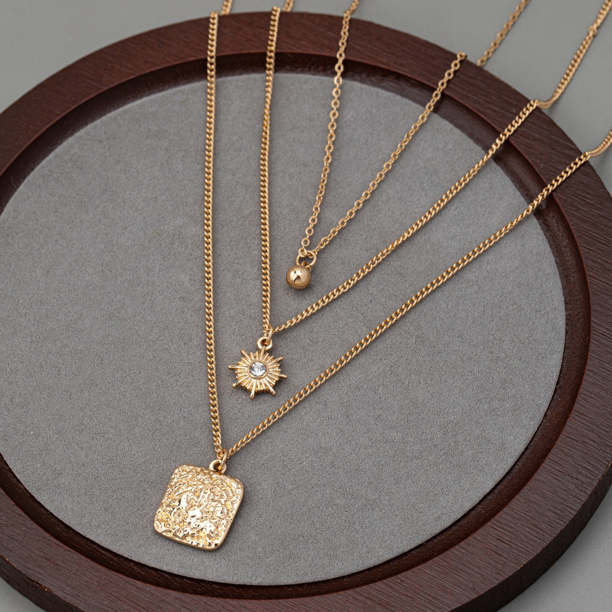Ins Personality Niche Metal Multi-layered Necklace Women's Quadrilateral Pendant Collar
